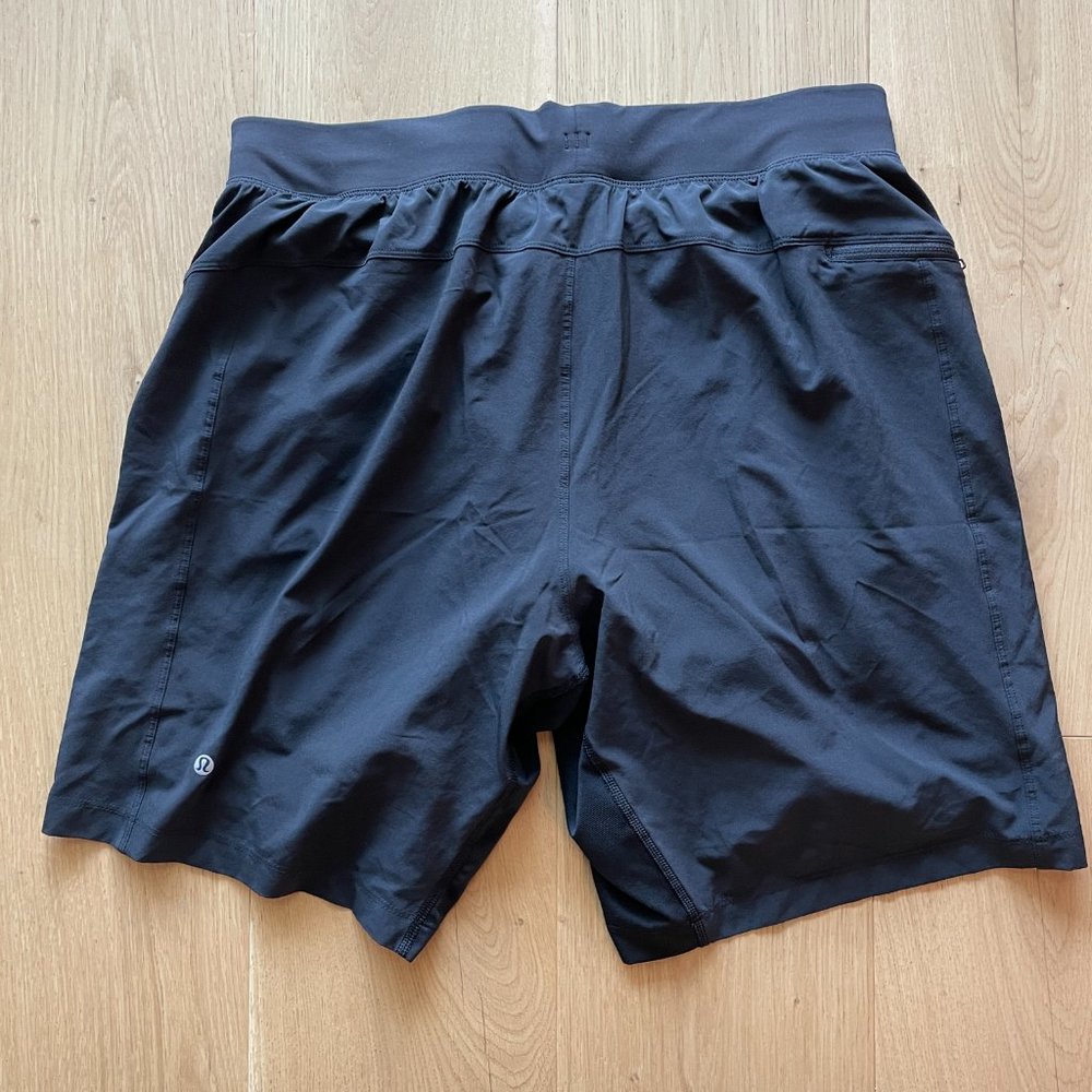 Lululemon Large Pace Breaker Lined Short 9" - Picture 4 of 10